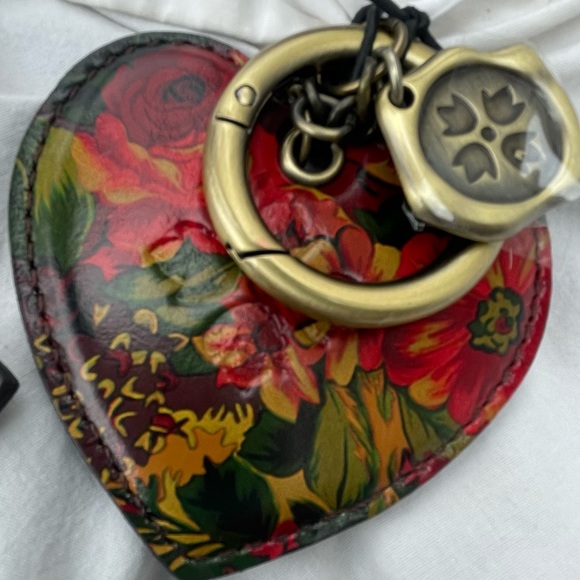 Patricia Nash Card Holder and Heart Key Fob Gift Box Rustic Forrest - Picture 3 of 4